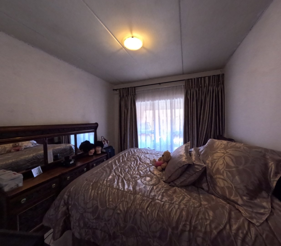 2 Bedroom Property for Sale in Klippoortje Gauteng