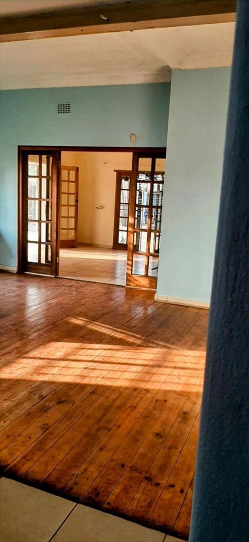 2 Bedroom Property for Sale in Airfield Gauteng