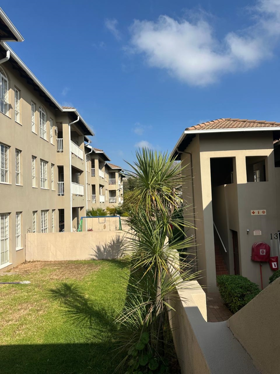 To Let 2 Bedroom Property for Rent in Houghton Estate Gauteng