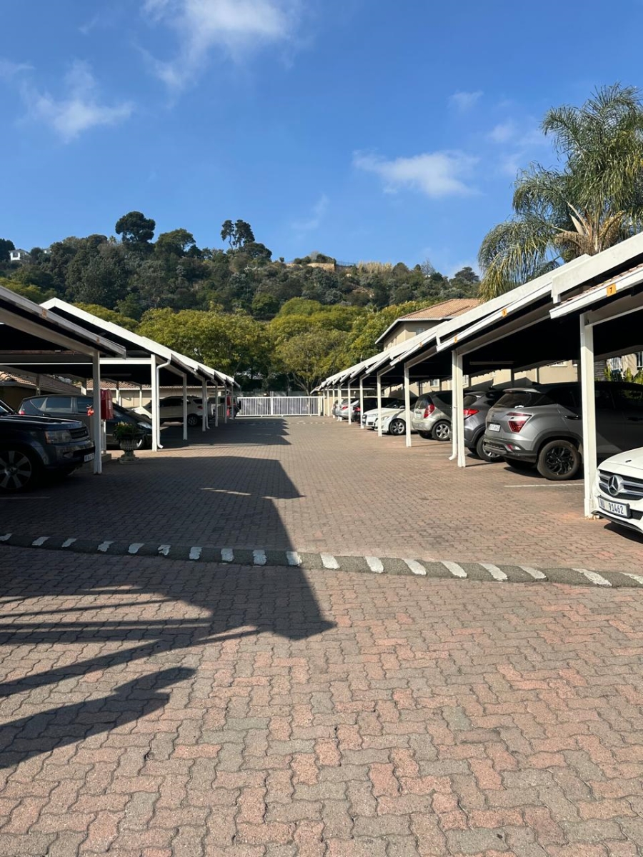 To Let 2 Bedroom Property for Rent in Houghton Estate Gauteng