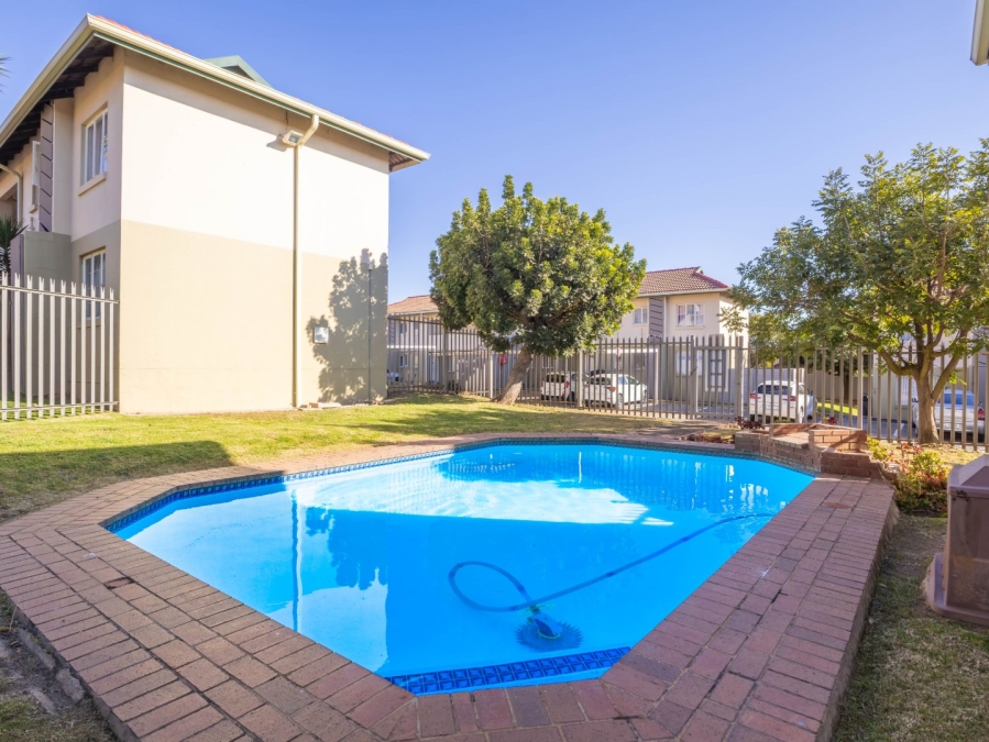 1 Bedroom Property for Sale in Eden Glen Gauteng