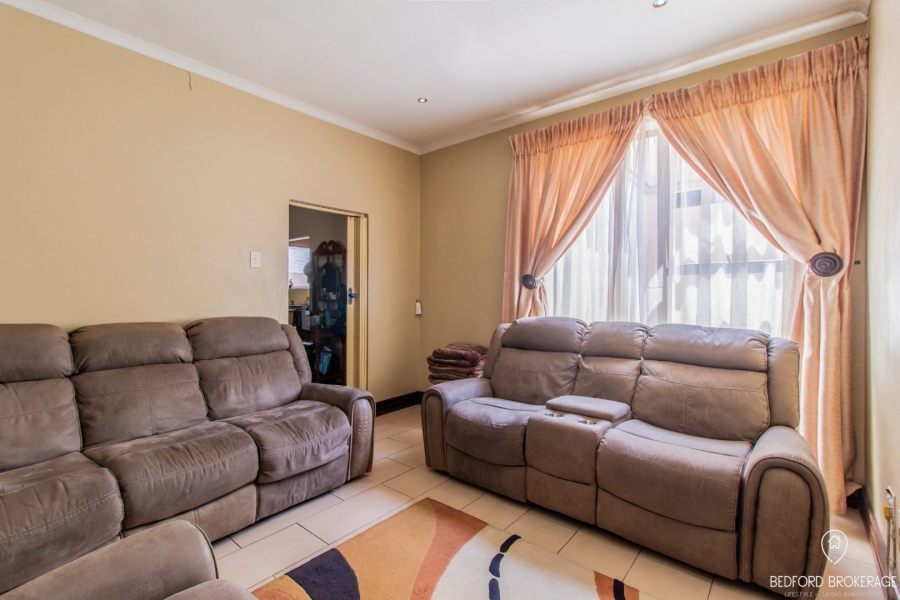 5 Bedroom Property for Sale in Kensington Gauteng