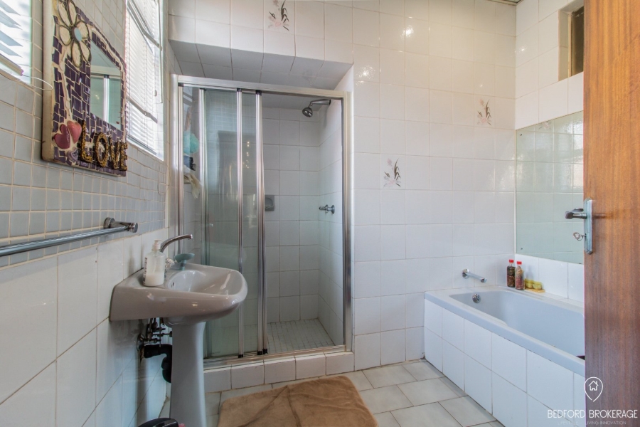 5 Bedroom Property for Sale in Kensington Gauteng