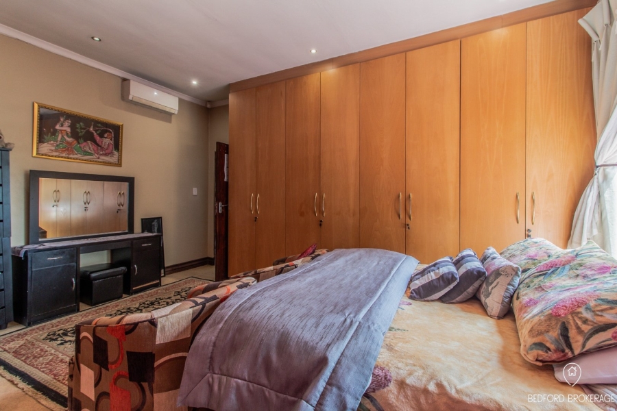 5 Bedroom Property for Sale in Kensington Gauteng