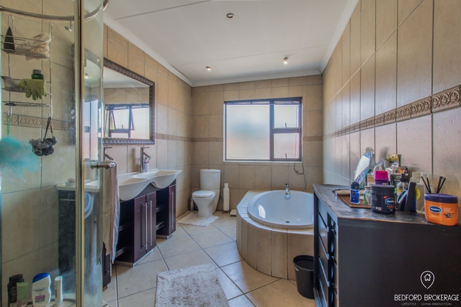 5 Bedroom Property for Sale in Kensington Gauteng