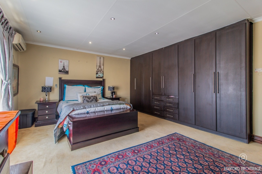 5 Bedroom Property for Sale in Kensington Gauteng