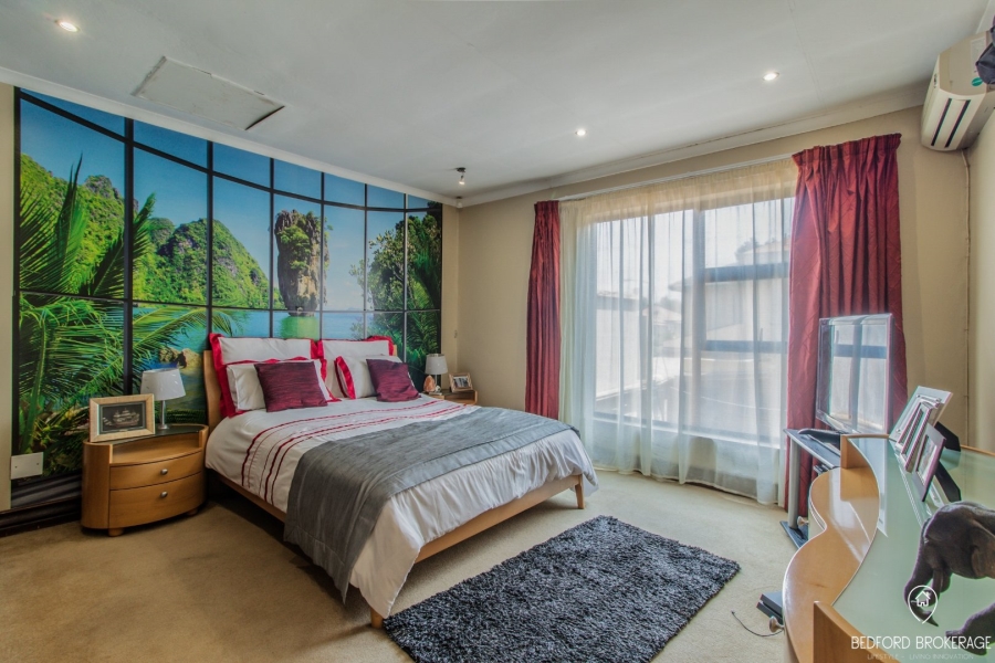 5 Bedroom Property for Sale in Kensington Gauteng