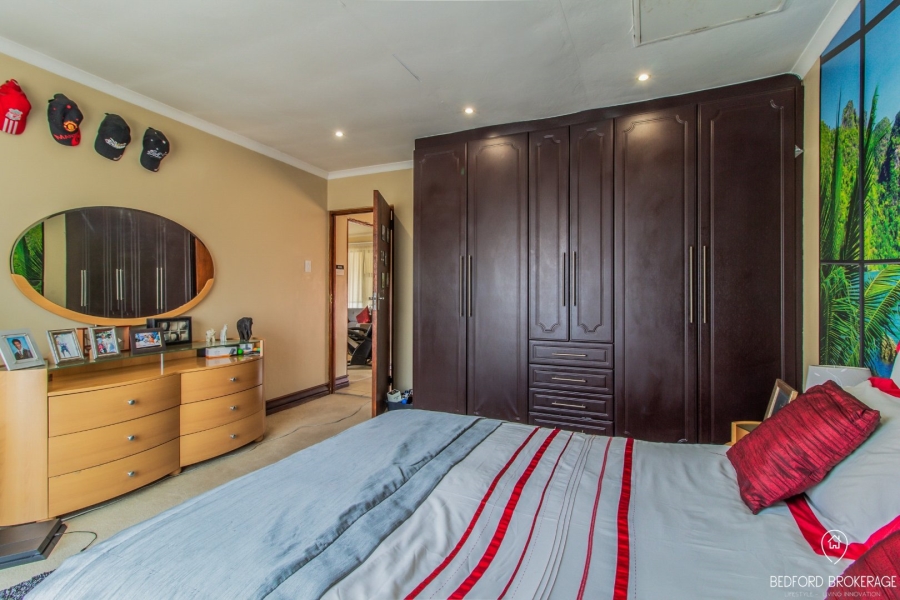 5 Bedroom Property for Sale in Kensington Gauteng
