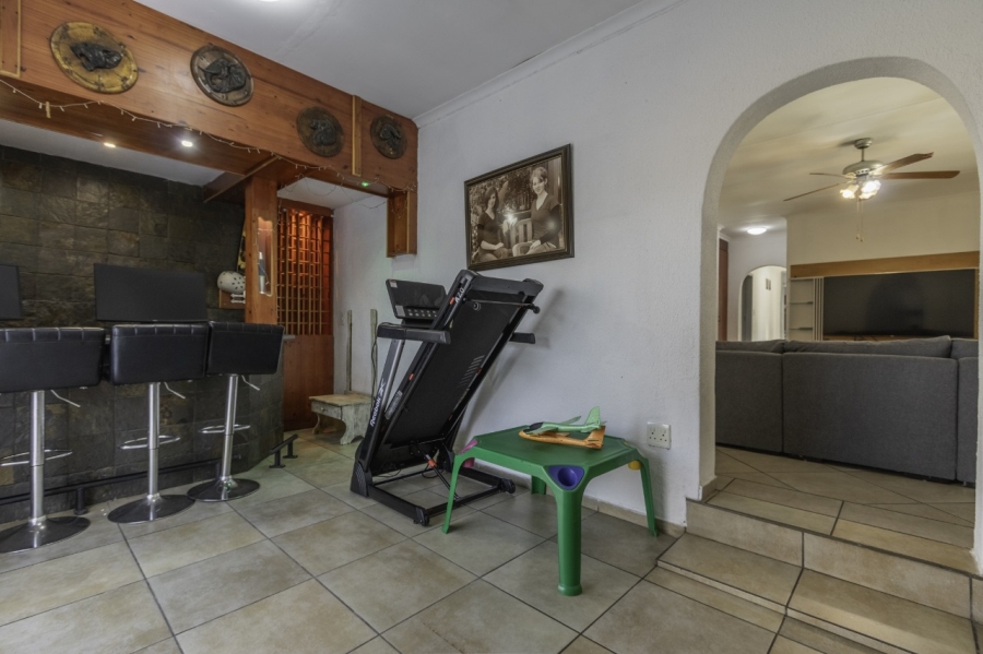 3 Bedroom Property for Sale in Bonaero Park Gauteng