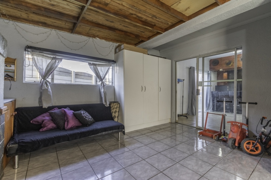 3 Bedroom Property for Sale in Bonaero Park Gauteng