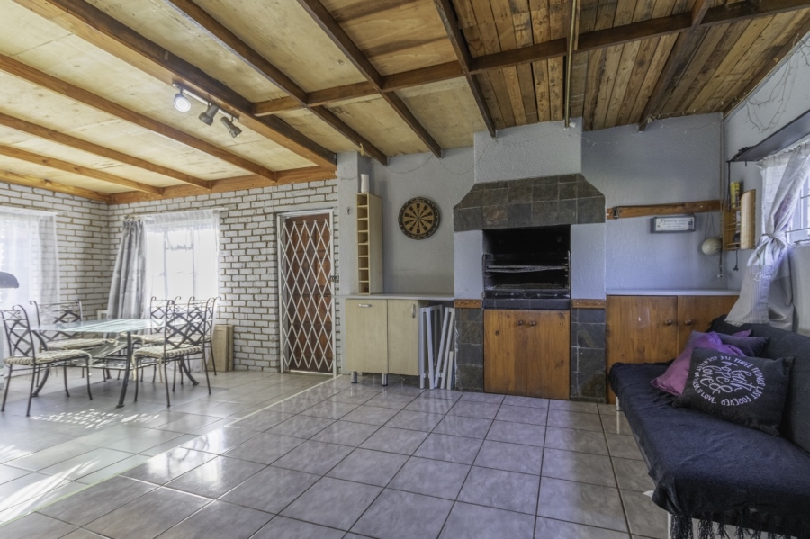 3 Bedroom Property for Sale in Bonaero Park Gauteng