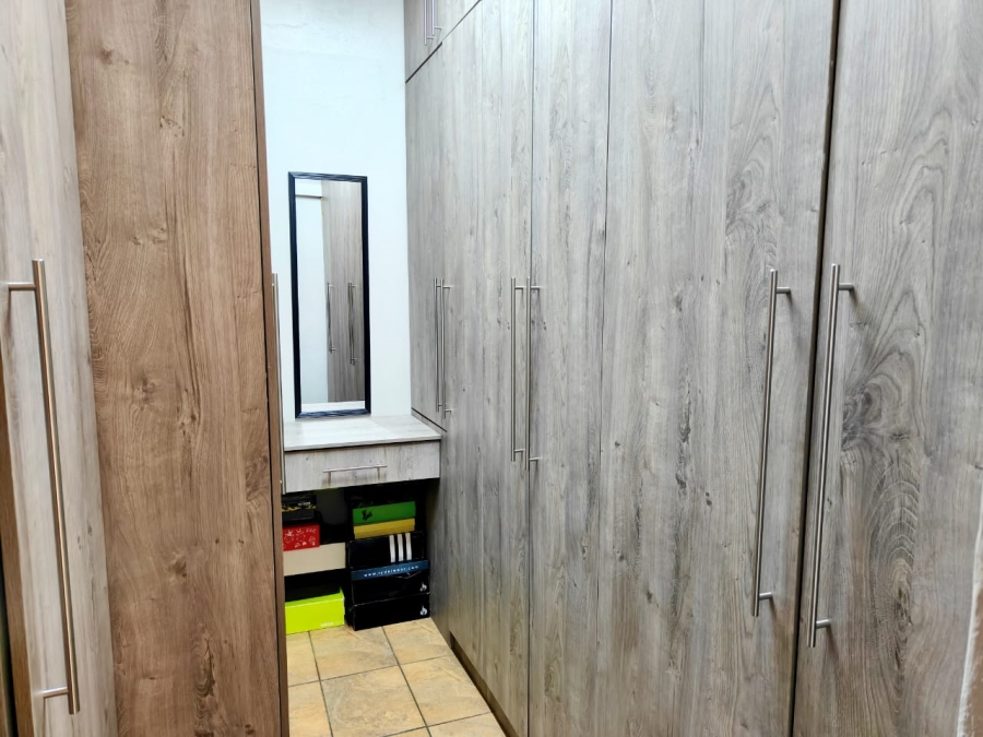 2 Bedroom Property for Sale in Henley on Klip Gauteng