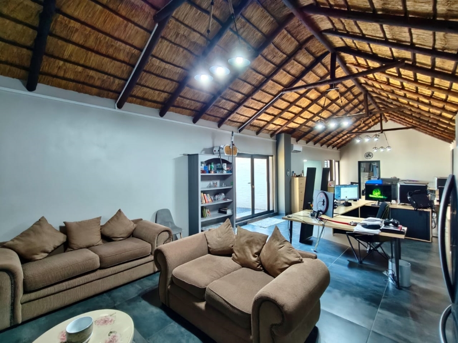 2 Bedroom Property for Sale in Henley on Klip Gauteng