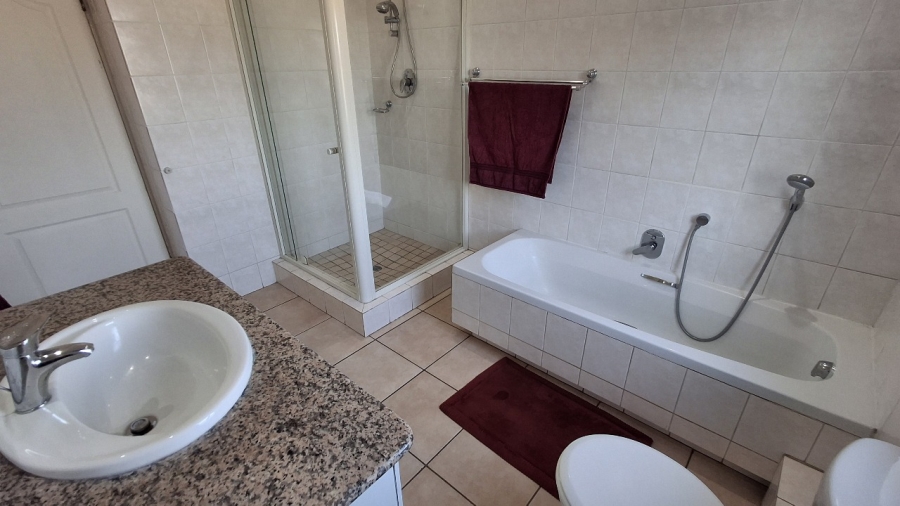 To Let 3 Bedroom Property for Rent in Raslouw A H Gauteng