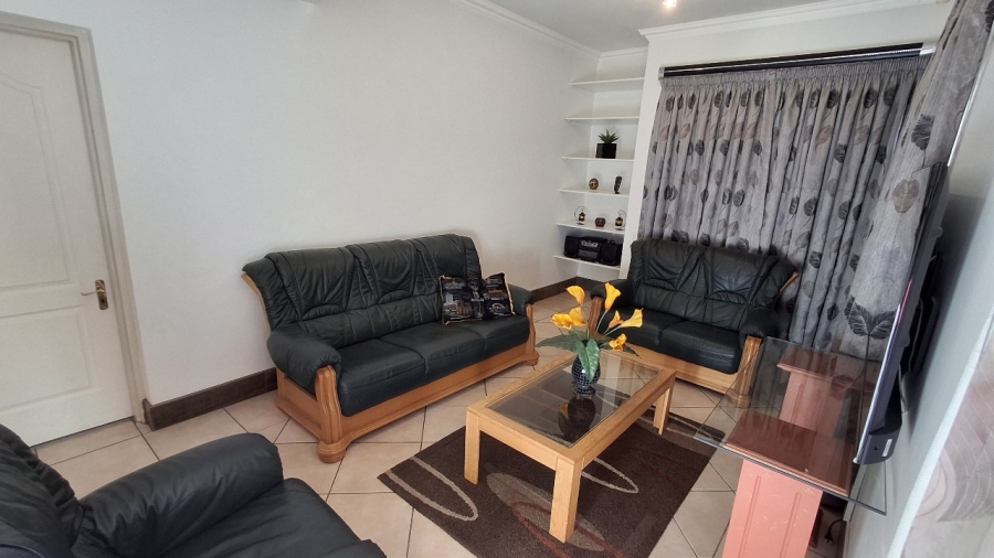 To Let 3 Bedroom Property for Rent in Raslouw A H Gauteng