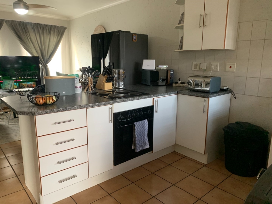 To Let 2 Bedroom Property for Rent in Hennopspark Gauteng