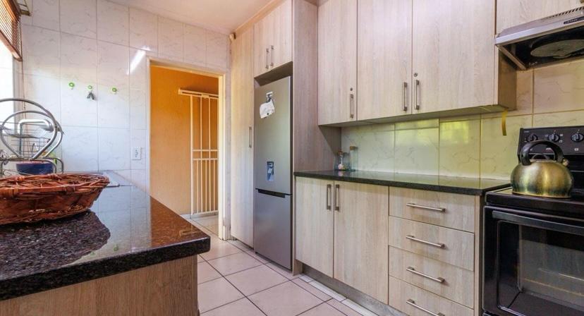 4 Bedroom Property for Sale in Mulbarton Gauteng