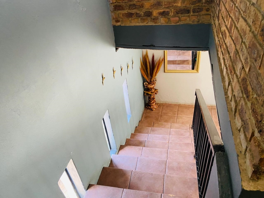 To Let 4 Bedroom Property for Rent in Reigerpark Gauteng