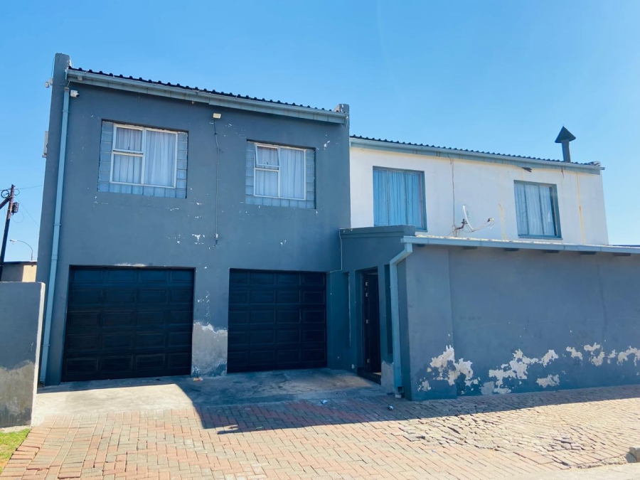 To Let 4 Bedroom Property for Rent in Reigerpark Gauteng