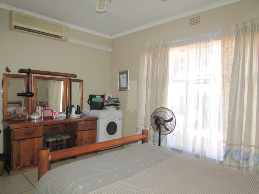 3 Bedroom Property for Sale in Vanderbijlpark SE 6 Gauteng