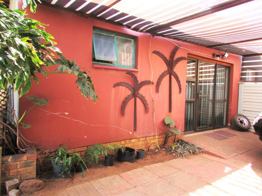 3 Bedroom Property for Sale in Vanderbijlpark SE 6 Gauteng