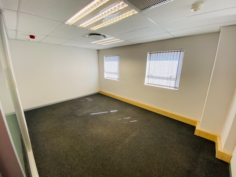 To Let commercial Property for Rent in Nieuw Muckleneuk Gauteng