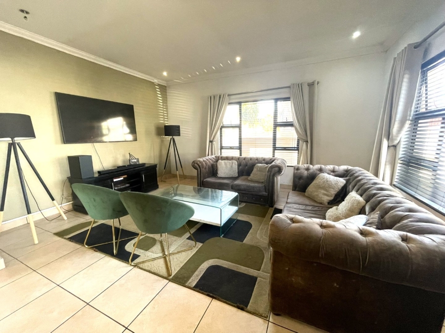 4 Bedroom Property for Sale in Amberfield Valley Gauteng
