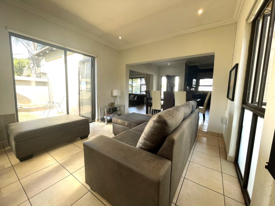 4 Bedroom Property for Sale in Amberfield Valley Gauteng