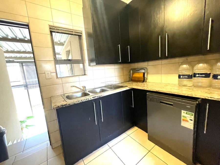 4 Bedroom Property for Sale in Amberfield Valley Gauteng