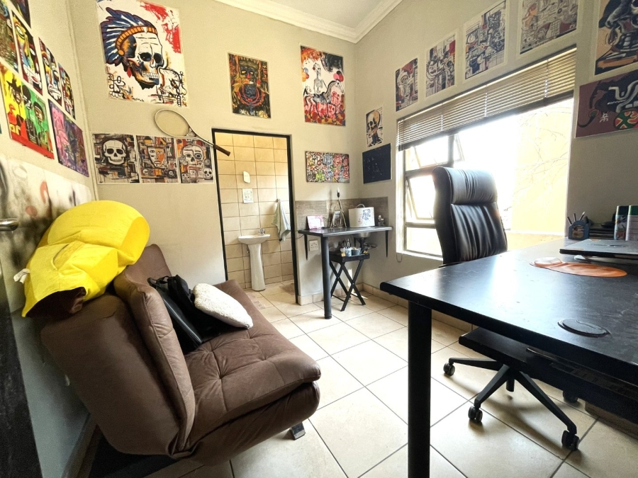 4 Bedroom Property for Sale in Amberfield Valley Gauteng