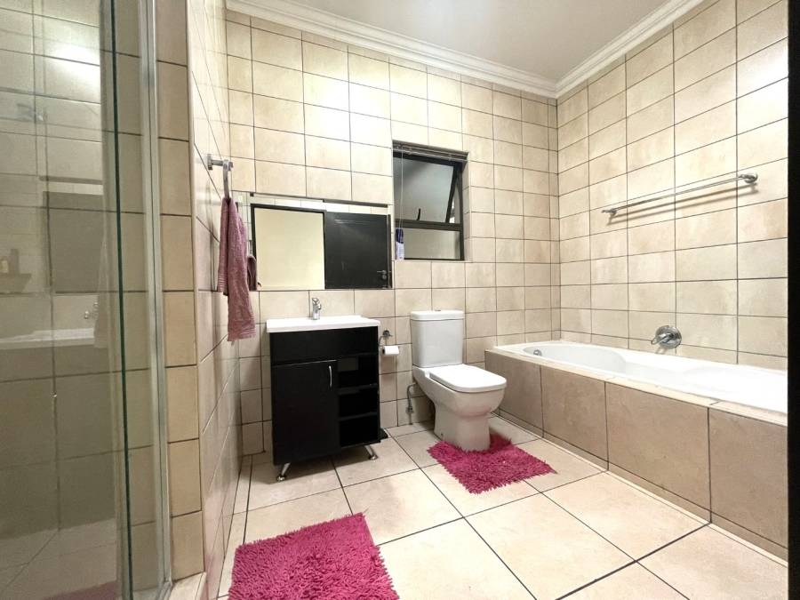 4 Bedroom Property for Sale in Amberfield Valley Gauteng