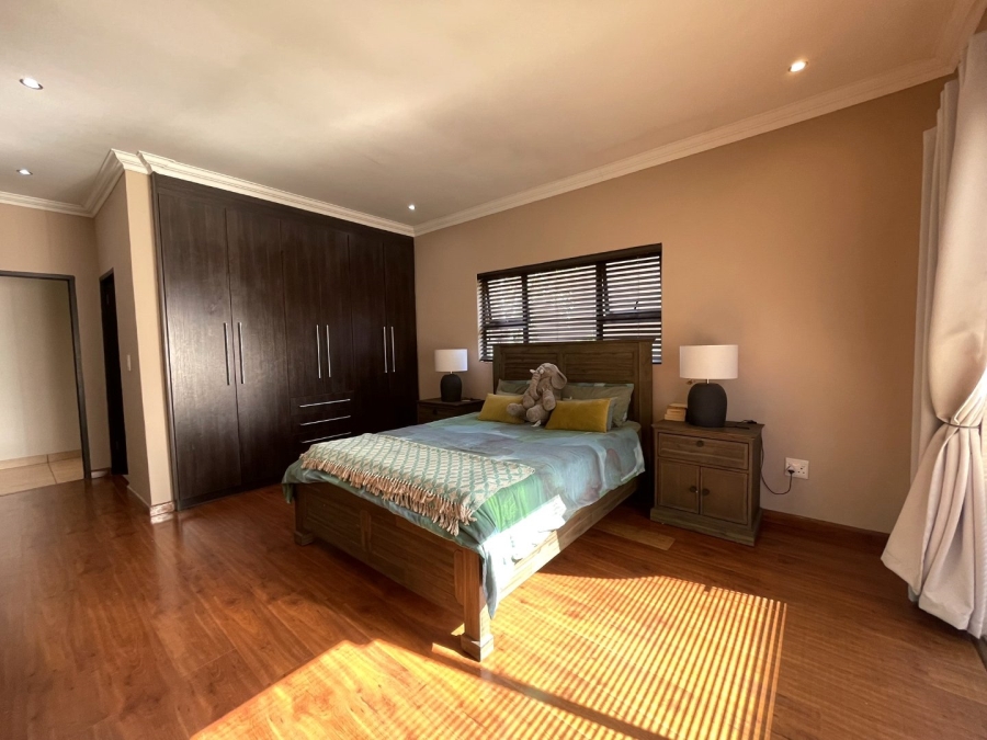 4 Bedroom Property for Sale in Amberfield Valley Gauteng