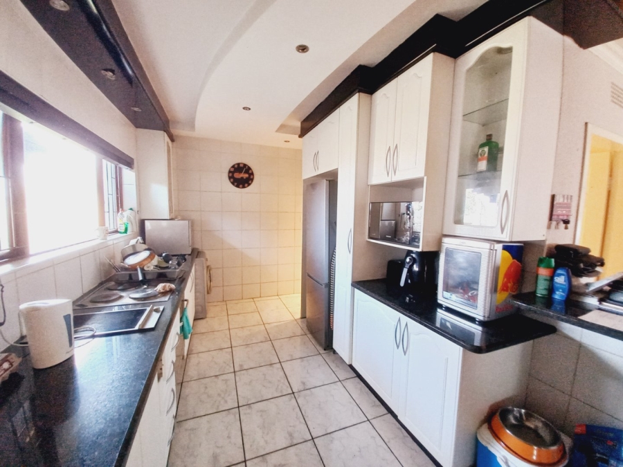 3 Bedroom Property for Sale in Dawnview Gauteng