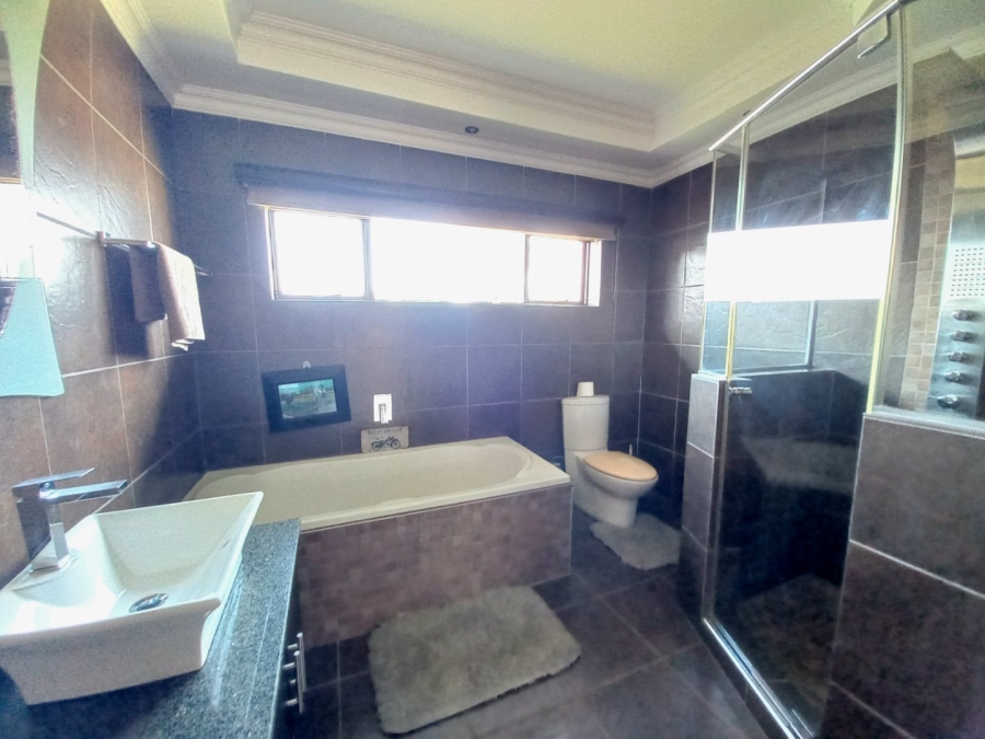 3 Bedroom Property for Sale in Dawnview Gauteng