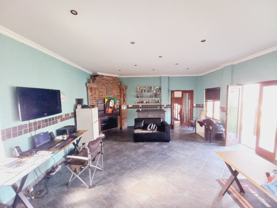 3 Bedroom Property for Sale in Dawnview Gauteng
