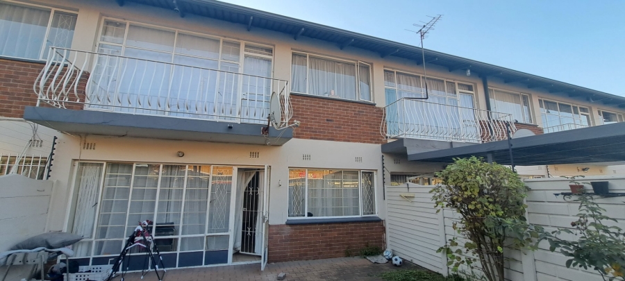 2 Bedroom Property for Sale in Edenvale Central Gauteng