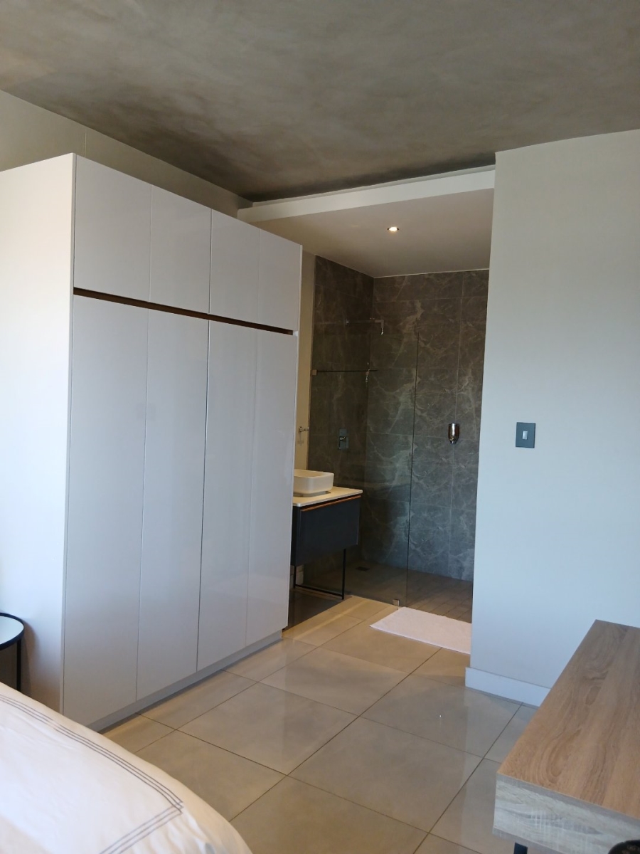 To Let 1 Bedroom Property for Rent in Rosebank Gauteng