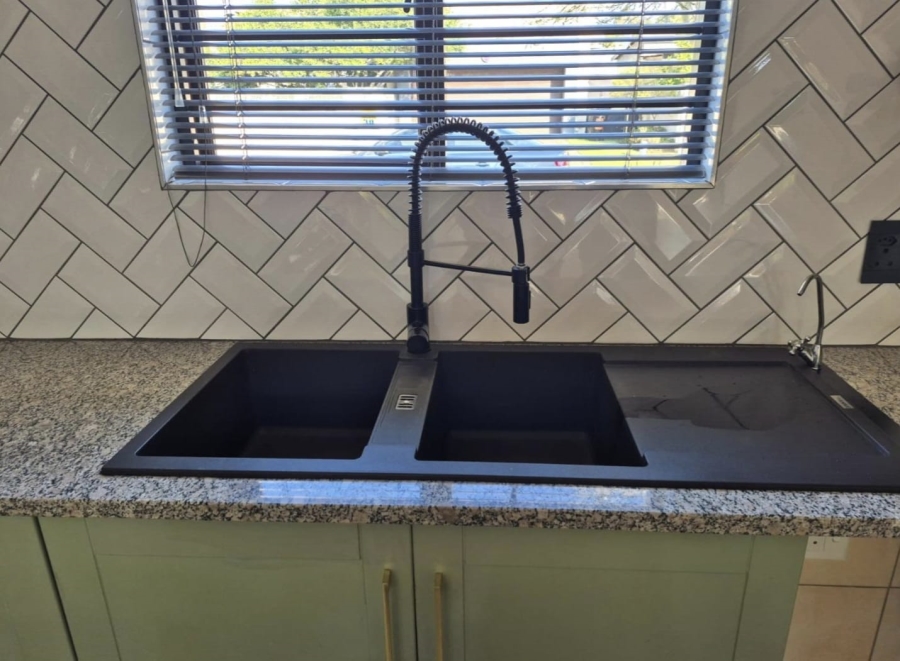 To Let 3 Bedroom Property for Rent in Brentwood Park Gauteng