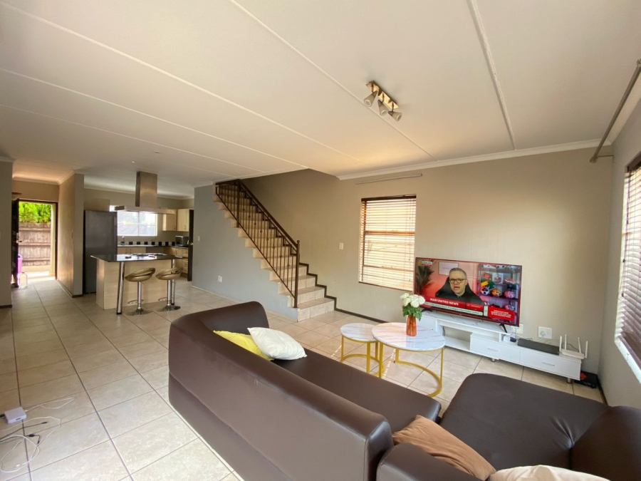3 Bedroom Property for Sale in Fourways Gardens Gauteng