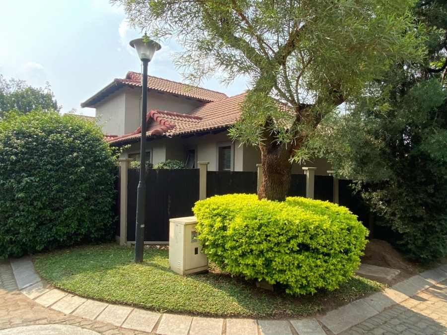 3 Bedroom Property for Sale in Fourways Gardens Gauteng