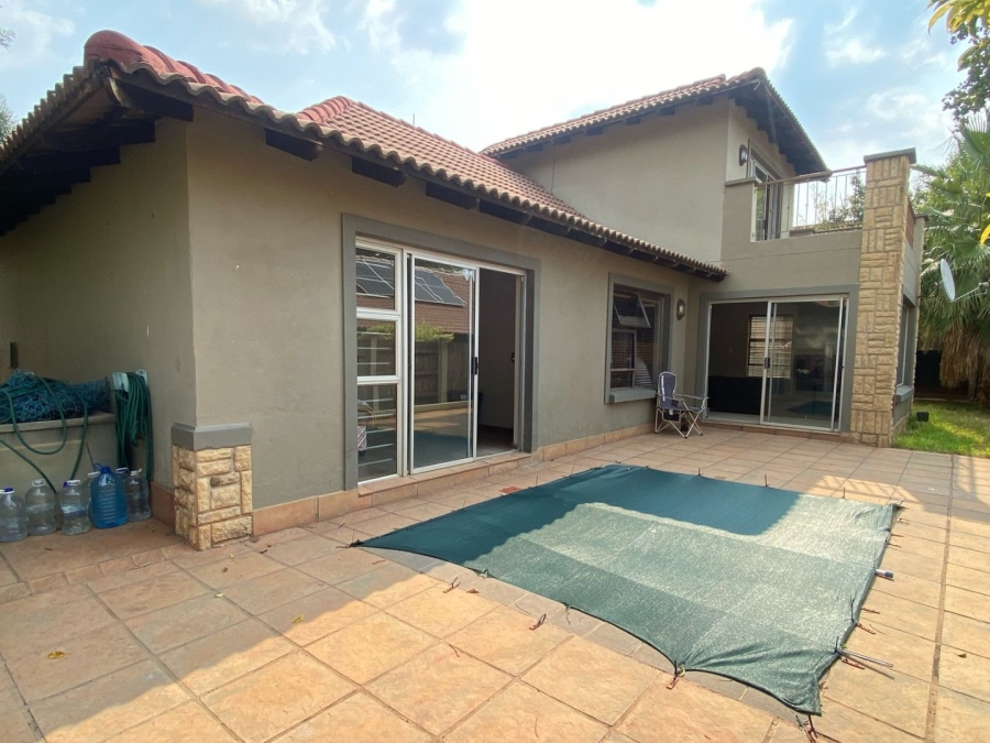 3 Bedroom Property for Sale in Fourways Gardens Gauteng