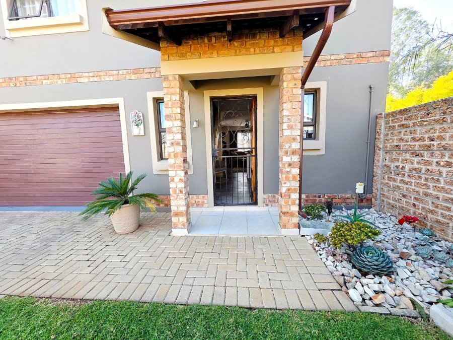 3 Bedroom Property for Sale in Norton Home Estate AH Gauteng