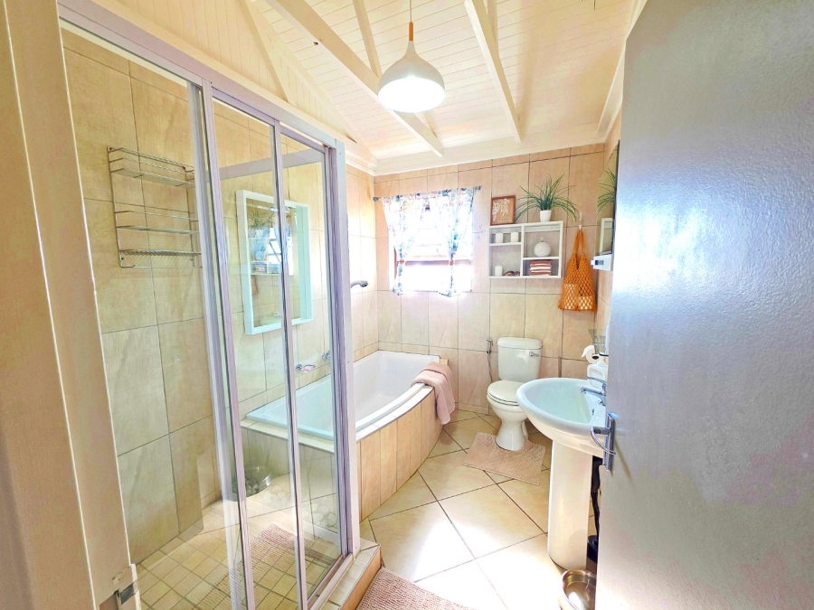 3 Bedroom Property for Sale in Norton Home Estate AH Gauteng