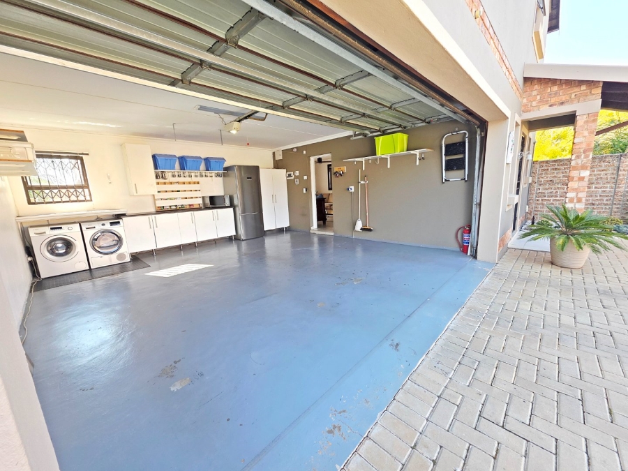 3 Bedroom Property for Sale in Norton Home Estate AH Gauteng
