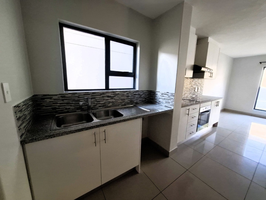 To Let 3 Bedroom Property for Rent in Faerie Glen Gauteng