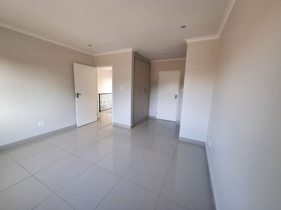 To Let 3 Bedroom Property for Rent in Faerie Glen Gauteng
