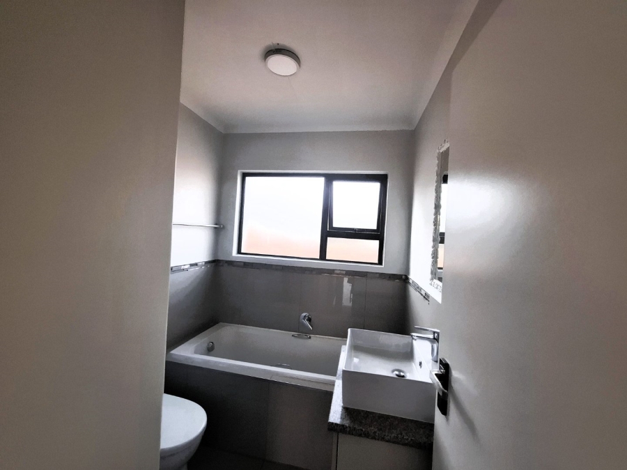 To Let 3 Bedroom Property for Rent in Faerie Glen Gauteng