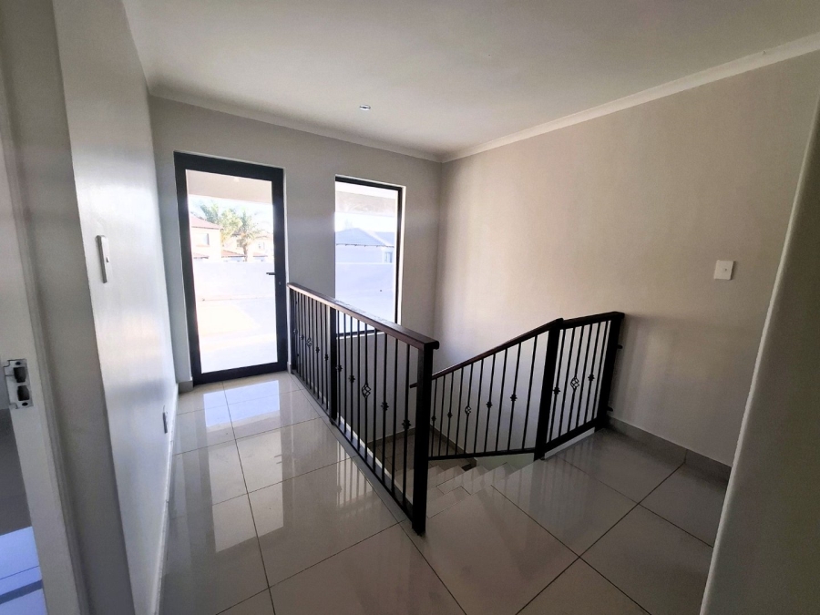To Let 3 Bedroom Property for Rent in Faerie Glen Gauteng
