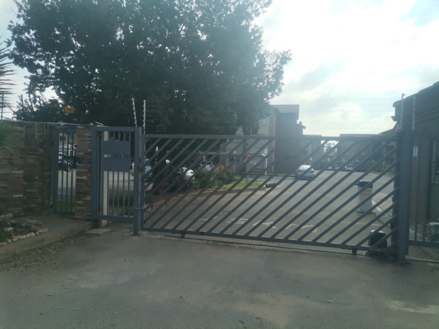 2 Bedroom Property for Sale in Danie Taljaard Park Gauteng