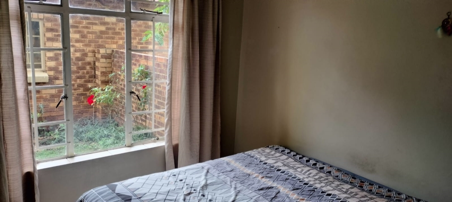 2 Bedroom Property for Sale in Monavoni Gauteng